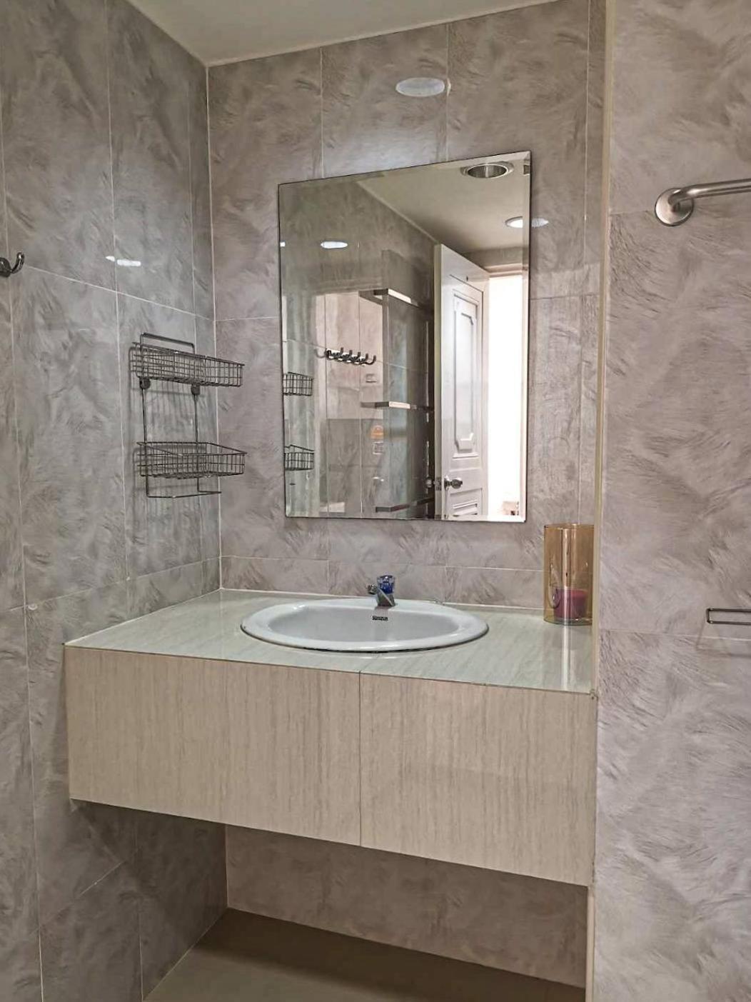 Tower Resident In The Heart Of Bangkok Shopping Center Apartment Makkasan Exterior foto